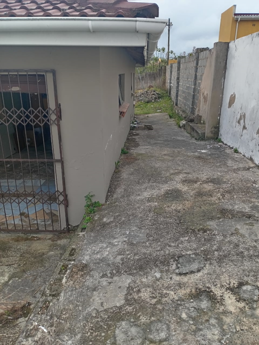 4 Bedroom Property for Sale in Mdantsane Nu 17 Eastern Cape